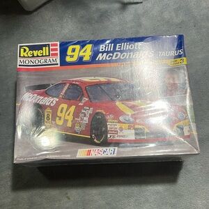 Monogram 94 Bill Elliot McDonald Taurus NASCAR